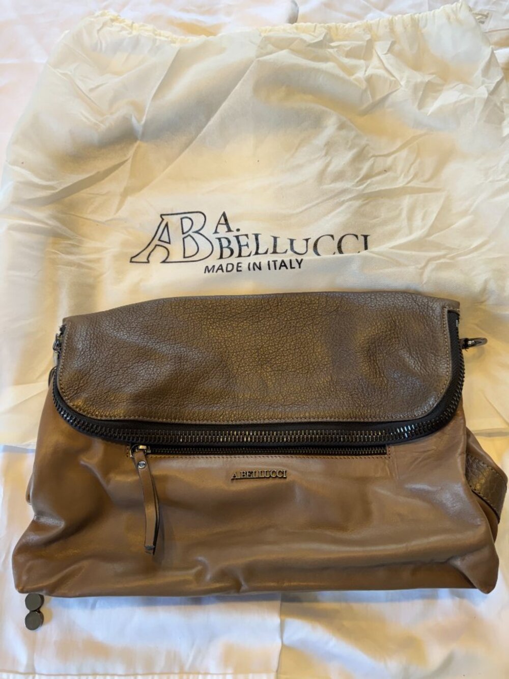 A.Bellucci Brown Leather Made in Italy Large Handbag, Bronze Tone Hardware, Deta